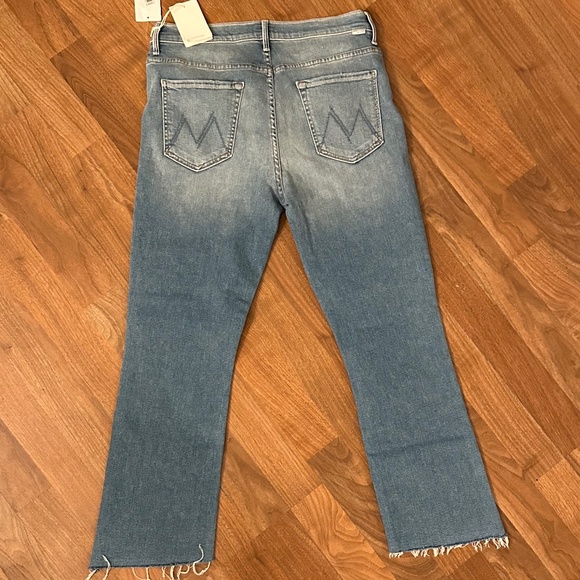 NWT MOTHER The Insider Crop Jeans - Size 32 - Picture 3 of 5